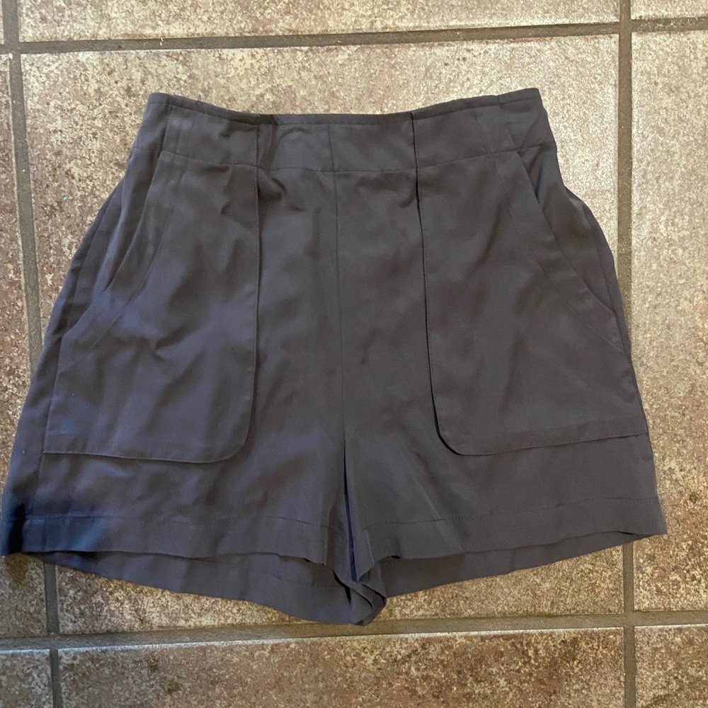 NWOT BCBG BCBGeneration Shorts XS x-small
